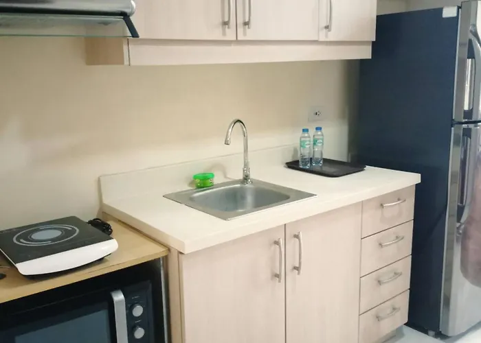 14m Lovely Near Greenbelt * Manila